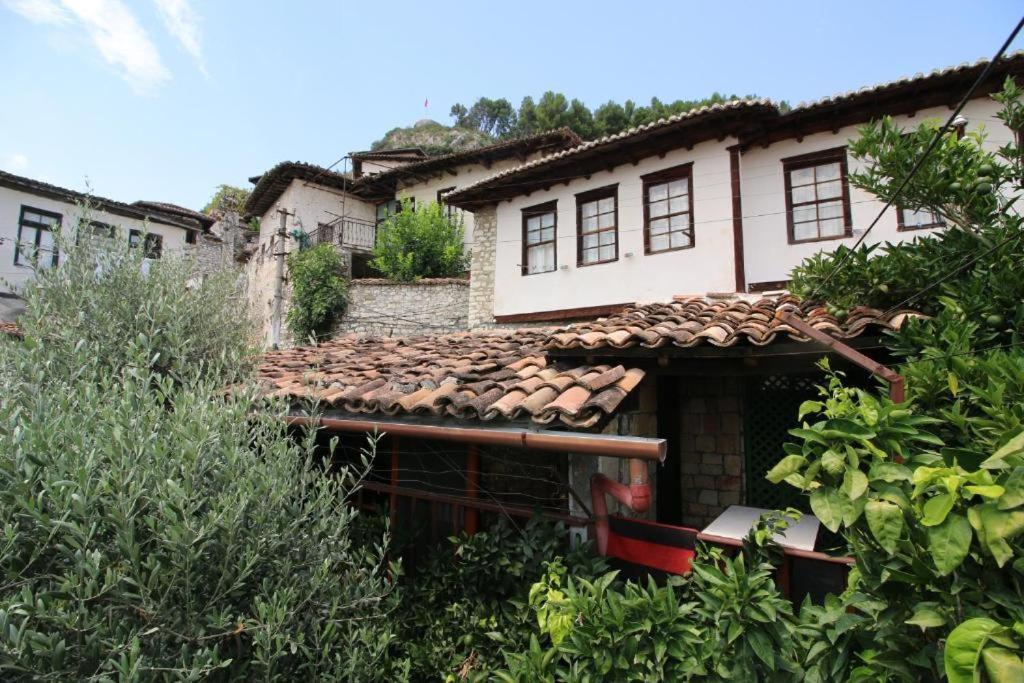 Hotel Nasho Vruho Berat Extérieur photo