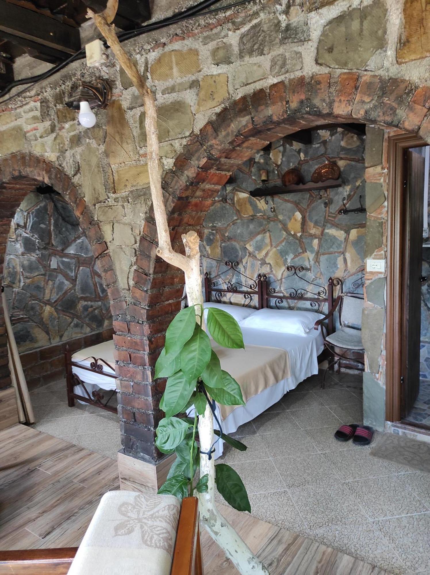 Hotel Nasho Vruho Berat Chambre photo