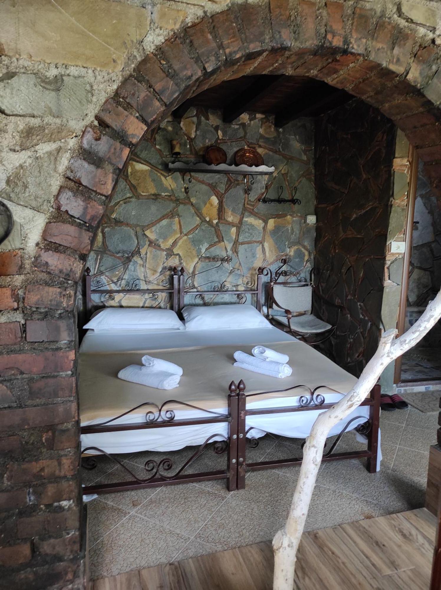 Hotel Nasho Vruho Berat Chambre photo